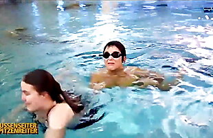 Posted under swimming naked, swimwear, geil, celebrity hd