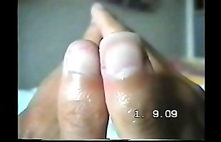 Posted under nails solo, webcam tongue, masturbator mouth, hand masturbation