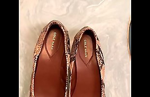 Posted under shoefetish, jerkoff, cole, flats