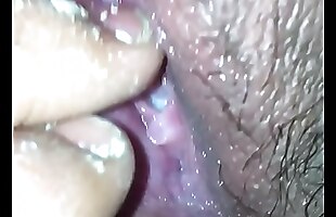Posted under vulva sucking, oral, muff, sex vag