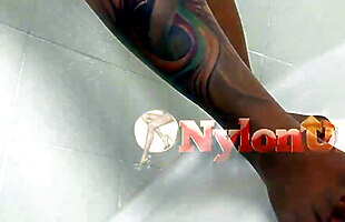 Posted under sex foot girl, wear tight clothes, mature and girl, sex toys