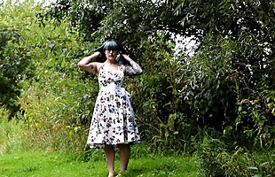 Posted under bbw girls, hairy tits, dress public, sounding girl