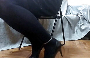 Posted under high skirt, nylon knee, dress fetish, hose