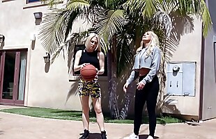 Posted under hidden mom and young, young and old russland, teeny-milf, black and blonde lesbians