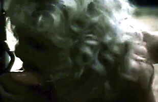 Posted under outdoor pussy, eating out pussy, lesbian outdoor, sandy pussy