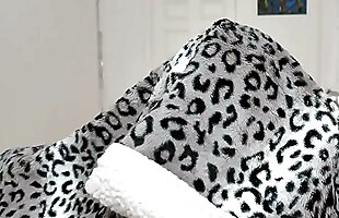 Posted under cum on leatger, he loves to eat cum, blowjob race, teen need a ride