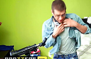Posted under fuck the geek, behind the scenes hd, no ass, the voyeur 1994