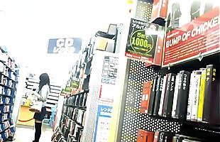Posted under teenage girl masturbating, voyeur teen masturbating, public voyeur, japanese asian public