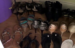 Posted under femdom bdsm, pov i, outfit, out