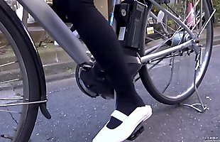 Posted under tights fetish, worshipping tights, leggings fetish, tight legging