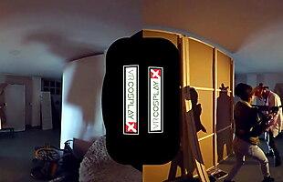 Posted under indianfree video, triad, babe pon video hd, dicks a poppin