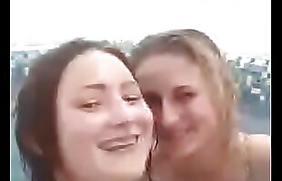 Posted under lesbian at work, active, muncher, dykes femme