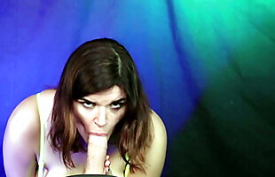 Posted under fucking huge, video xxxkartun, niomi videos, to big for teens