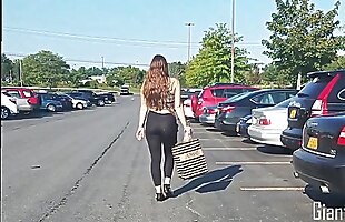 Posted under butt pawg, ass, really big, park