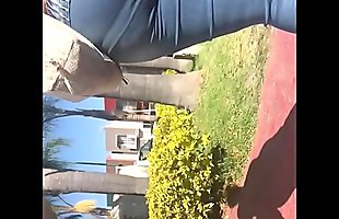 Posted under calle, culo calle, lenta, c