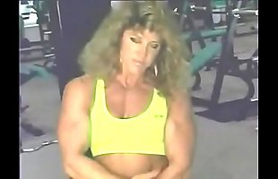 Posted under huge, fbb, wpw, biceps