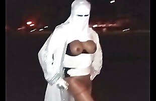 Posted under milf big boobs, big milf, musulman, pantyhose ass