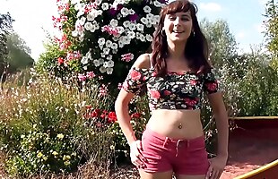 Posted under young teen, france outdoor, de la movie, an mashiro