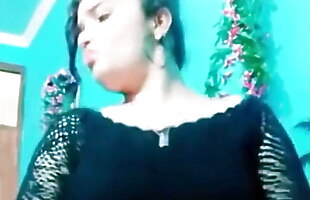 Posted under bellies and asses, vigo, shake belly, bhabi fingering