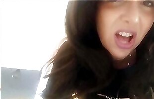 Posted under perfect young, gorgeous face, perfect teen bigass, hot honey