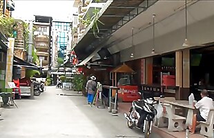 Posted under pattaya thailand, tourist, redlight, soi
