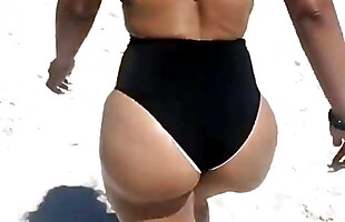 Posted under black teen body, fit young, kitten black, big ass teen