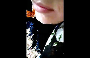 Posted under amateur milf webcam, hijab milf, big webcam, turk webcam