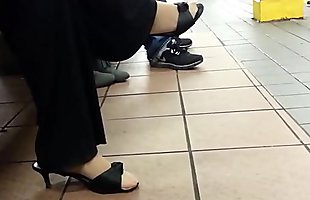 Posted under candid stockings, toe tease, candid feet, smelly feet tease